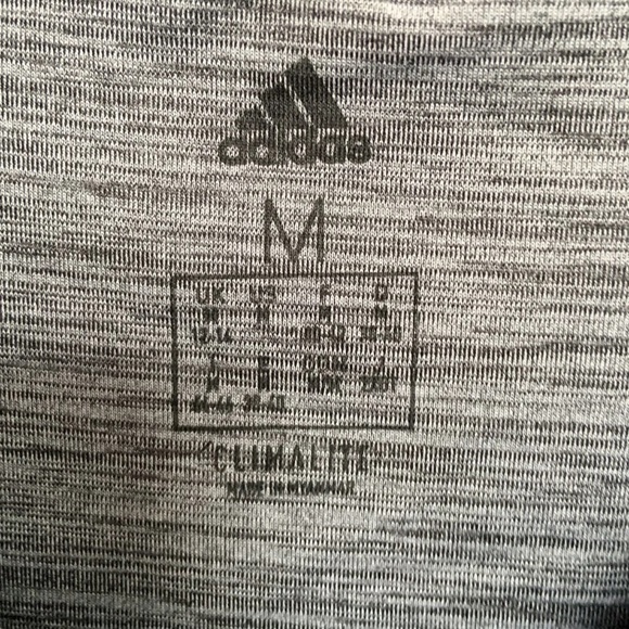 Women’s adidas long sleeve top! - Picture 3 of 4